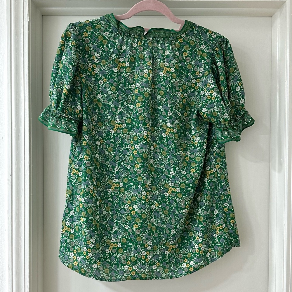 Max Studio Green Floral Blouse with Flutter Sleeves, Size M - Picture 7 of 7